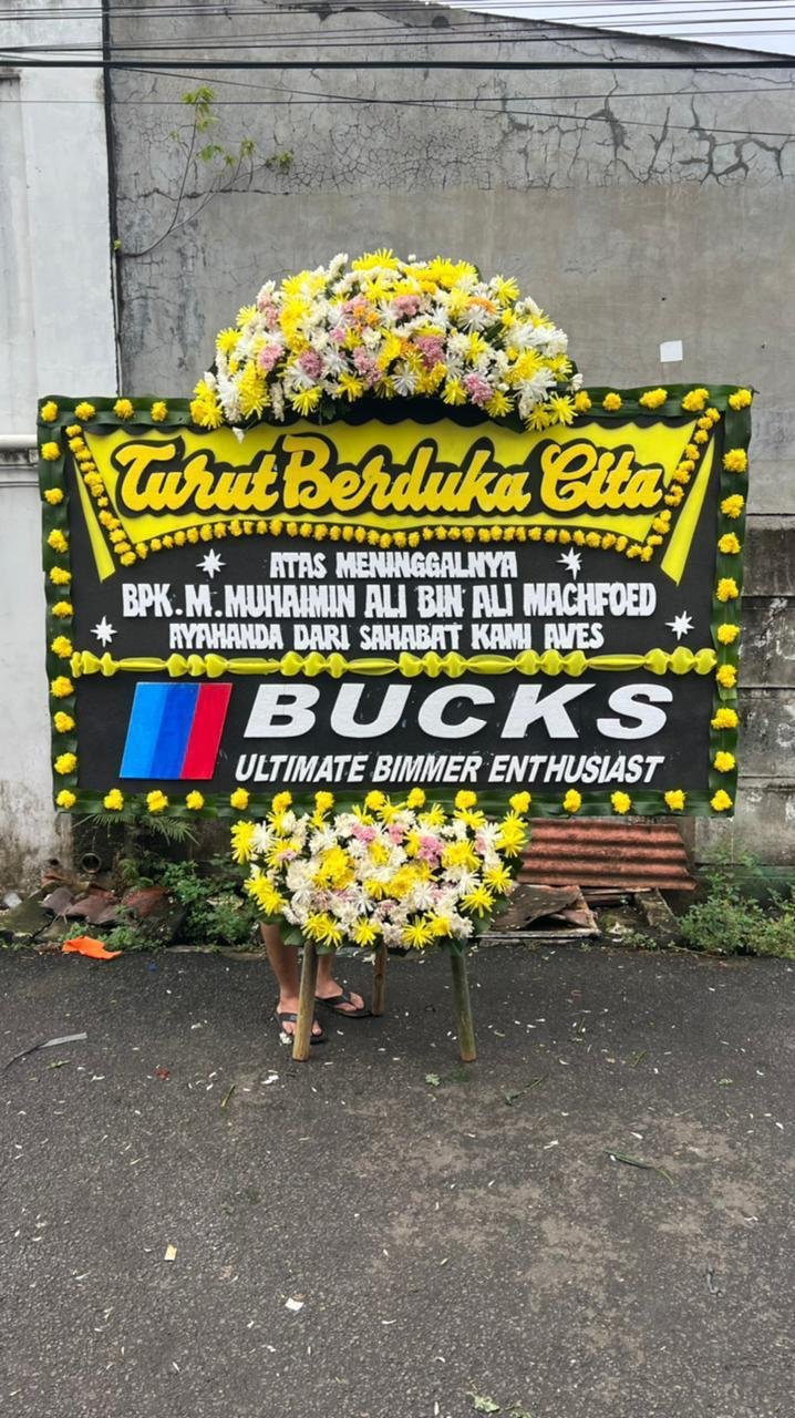 Papan bunga duka cita BUCKS Ultimate Bimmer Enthusiast