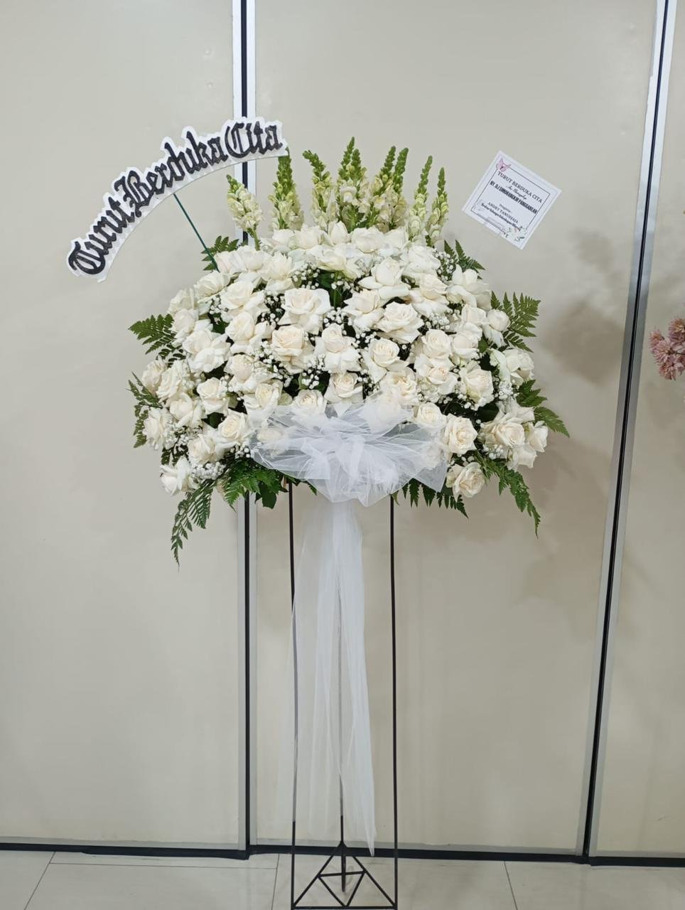 Standing flower happy 60th birthday HJ Tina Syamsuri Darham dari HJ Wahti mawar merah pink dan krisan